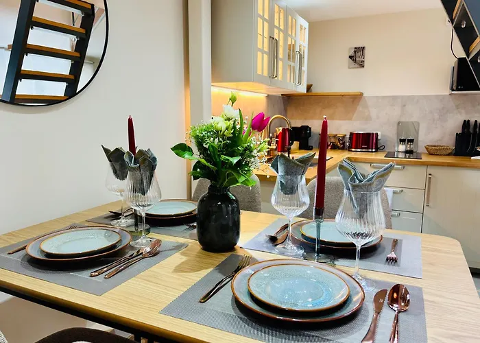 Moondayhomes - Toplocation I 4persons I Gallery Maisonette Boutique Pera Apartamento
