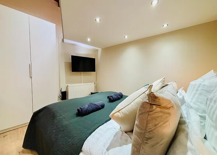 Moondayhomes - Toplocation I 4persons I Gallery Maisonette Boutique Pera Apartamento